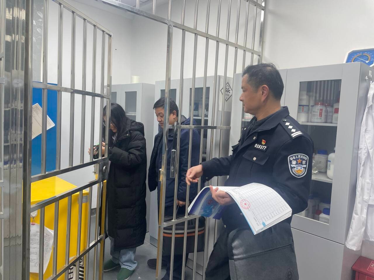 开展专项检查 筑牢安全防线